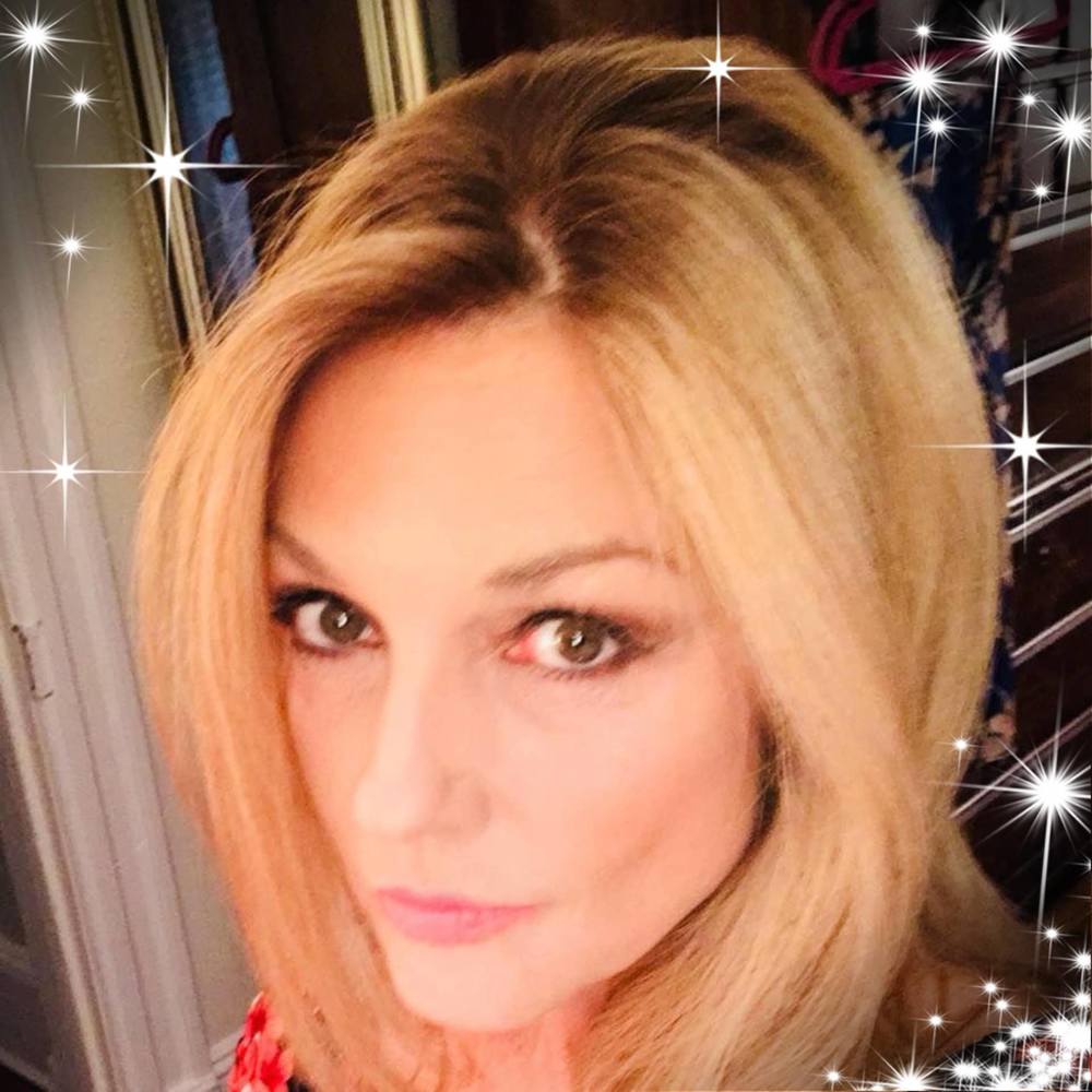 Meet your Posher, Carla